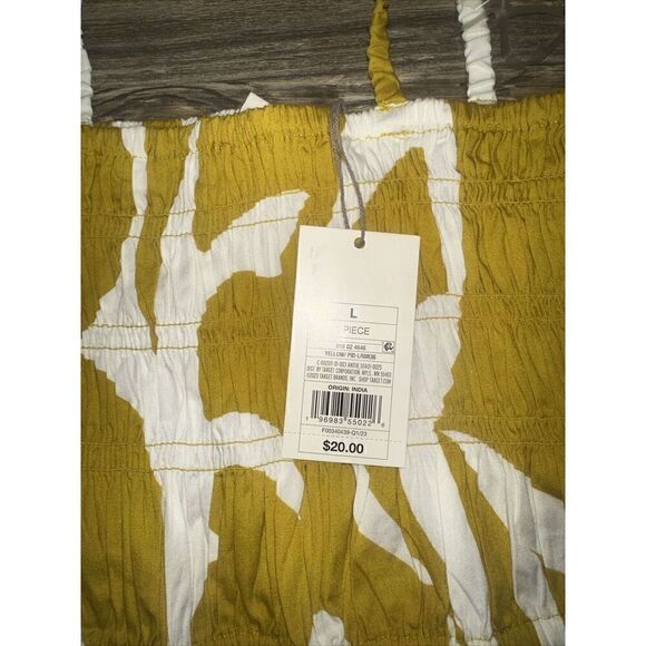 Women's Slim Fit Smocked Tiny Top - A New Day Yellow/Cream. Size Large. NWT. 2 - Picture 5 of 5